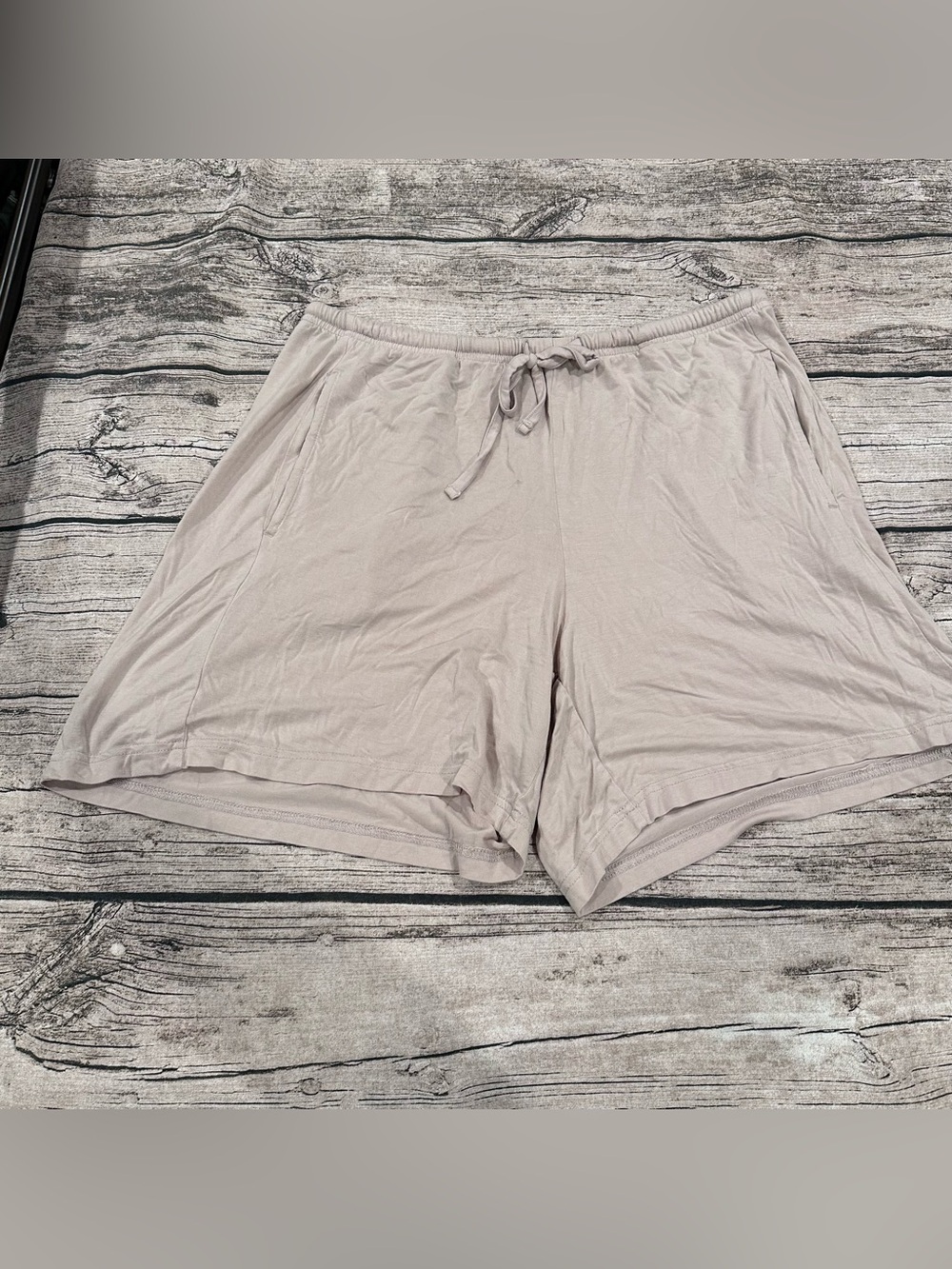 BAMBOO Cool Drawstring Lounge Shorts in Light Taupe Size Medium